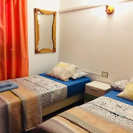 Victoria Court 1 Los Cristianos Arona *